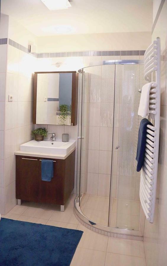 Monarchia Apartman Sunny Mosonmagyarovar Exterior photo
